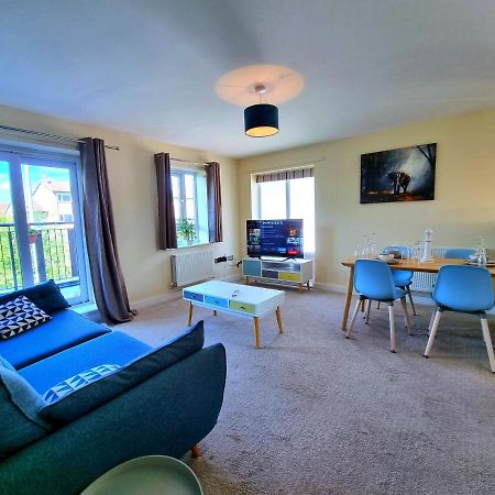Luxury 2-Bedroom Service Apartment With Balcony Manchester Luaran gambar