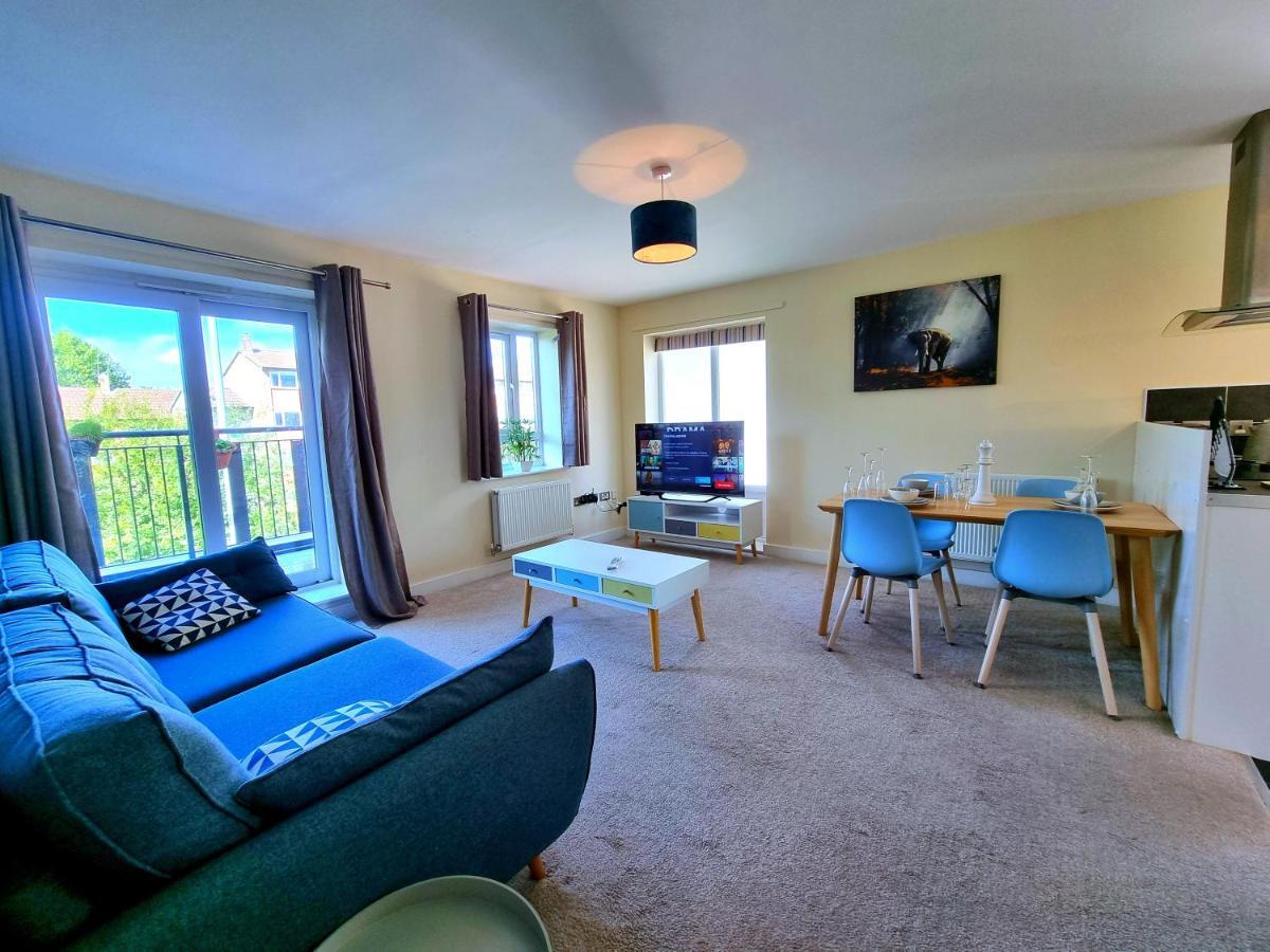 Luxury 2-Bedroom Service Apartment With Balcony Manchester Luaran gambar
